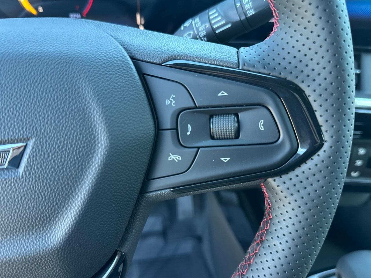 2025 Chevrolet Trax FWD 4dr 2RS Photo