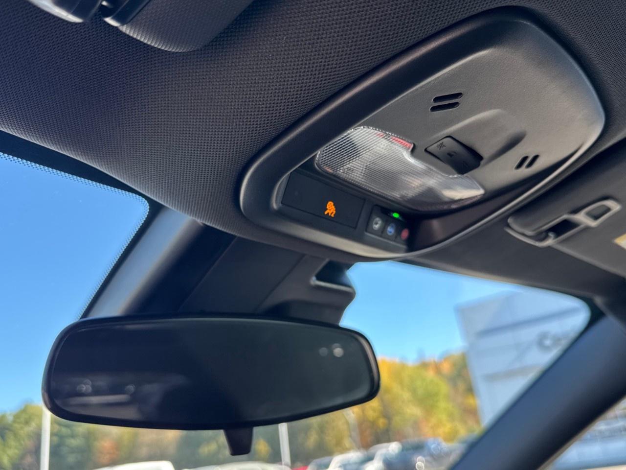 2025 Chevrolet Trax FWD 4dr 2RS Photo