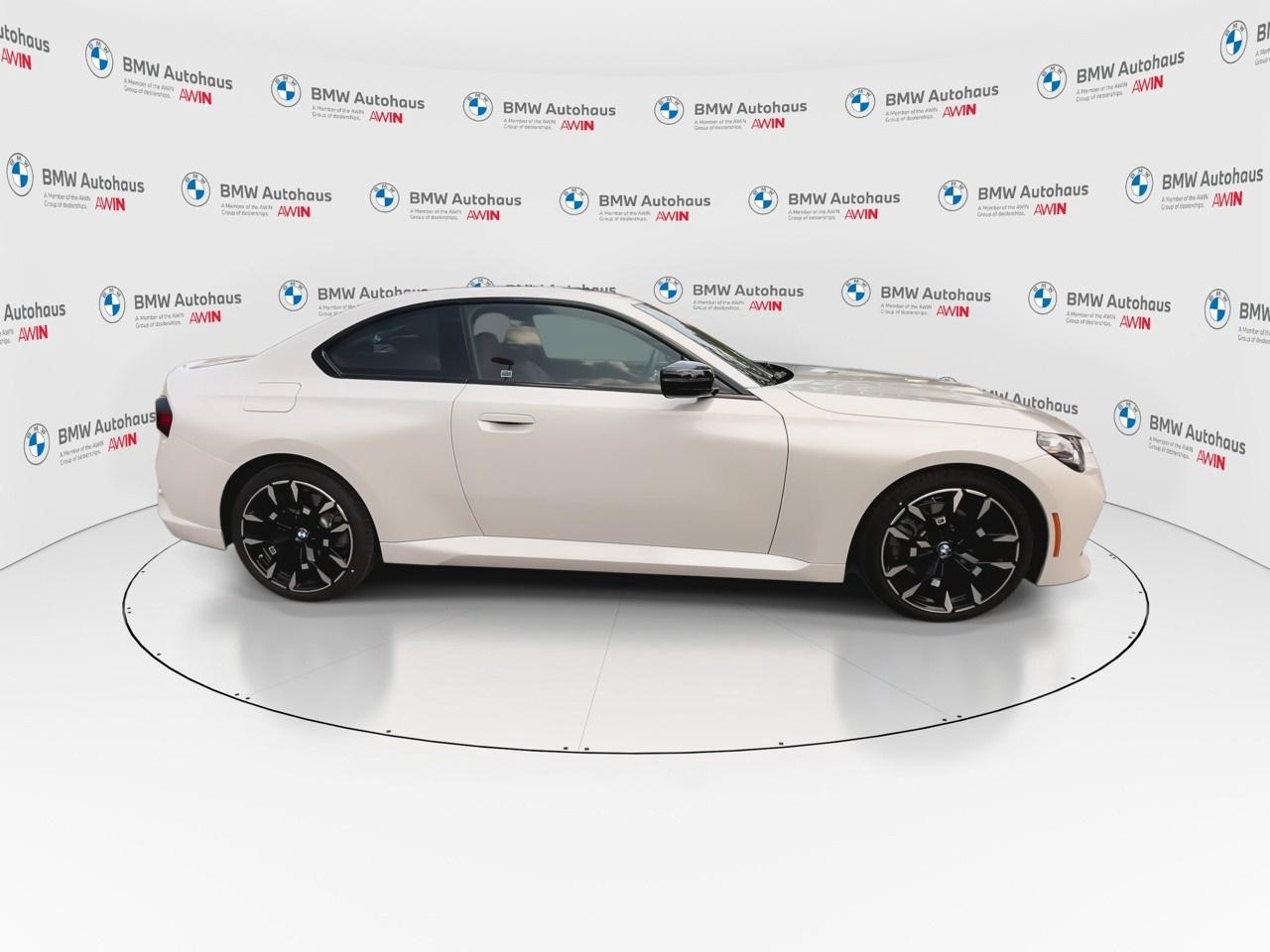 2025 BMW 2 Series 230i xDrive Coupe Photo