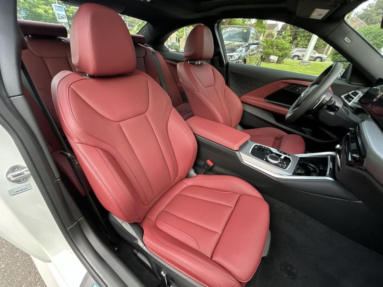 2025 BMW 2 Series 230i xDrive Coupe Photo