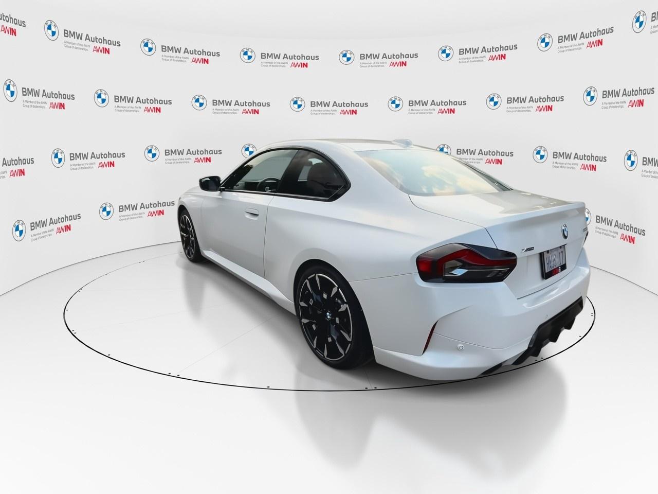 2025 BMW 2 Series 230i xDrive Coupe Photo