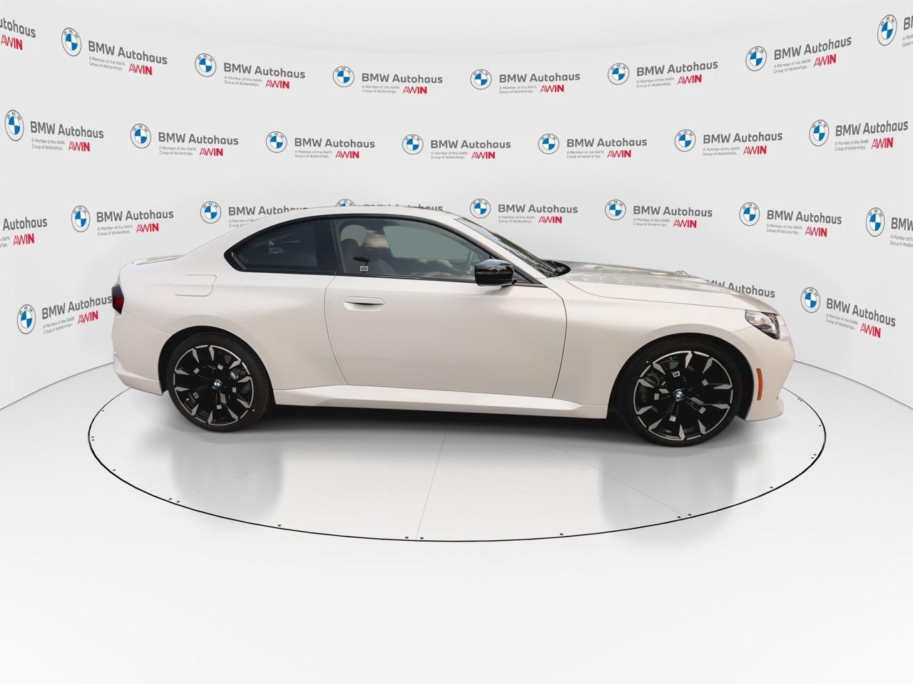 2025 BMW 2 Series 230i xDrive Coupe Photo