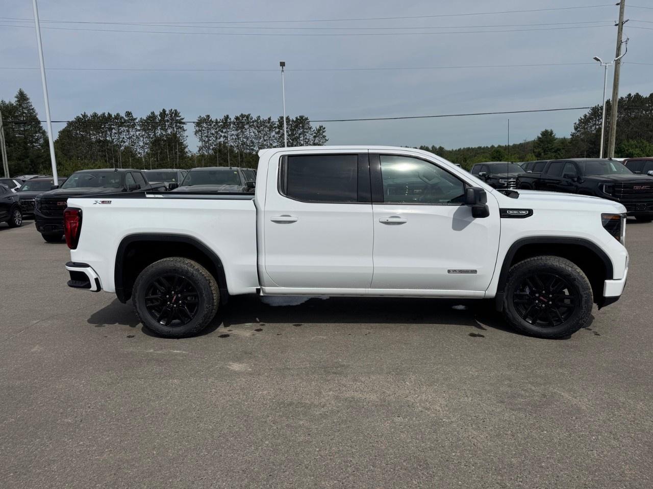 2025 GMC Sierra 1500 Crew Cab Short Box 4-Wheel Drive Elevation Photo