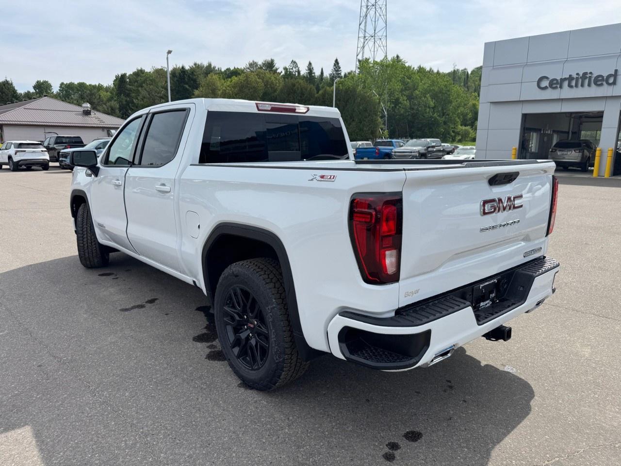 2025 GMC Sierra 1500 Crew Cab Short Box 4-Wheel Drive Elevation Photo