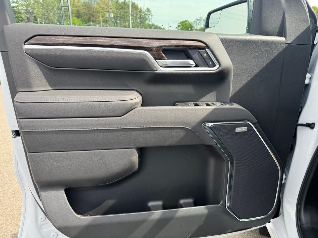 2025 GMC Sierra 1500 Crew Cab Short Box 4-Wheel Drive Elevation Photo