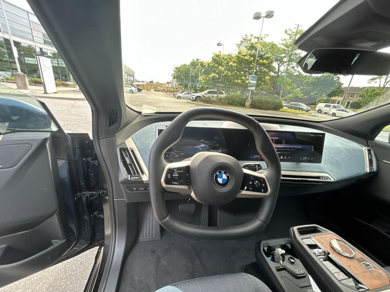 2026 BMW iX xDrive60 Sports Activity Vehicle Photo