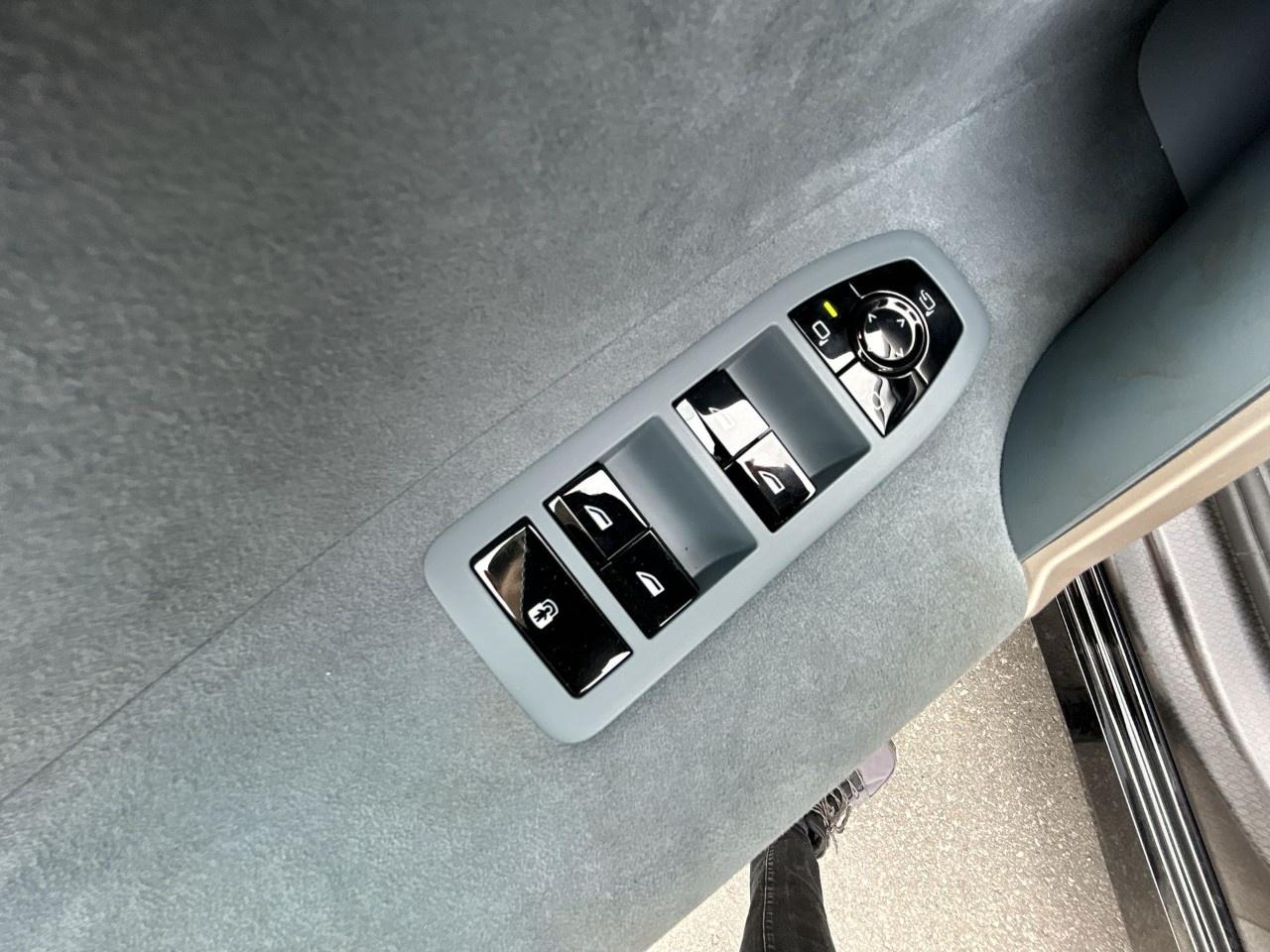 2026 BMW iX xDrive60 Sports Activity Vehicle Photo