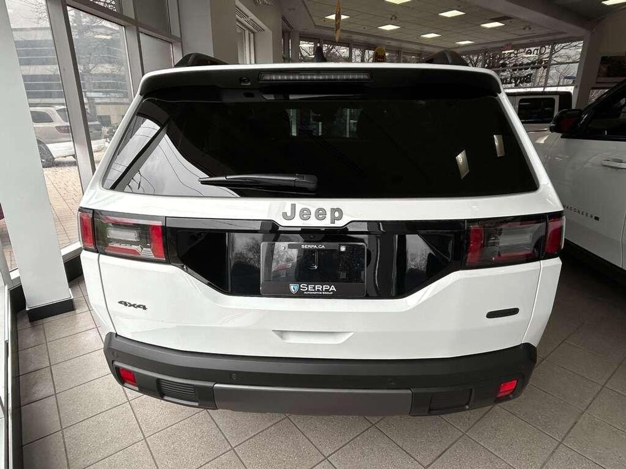 2026 Jeep Cherokee Overland 4dr 4x4 Photo