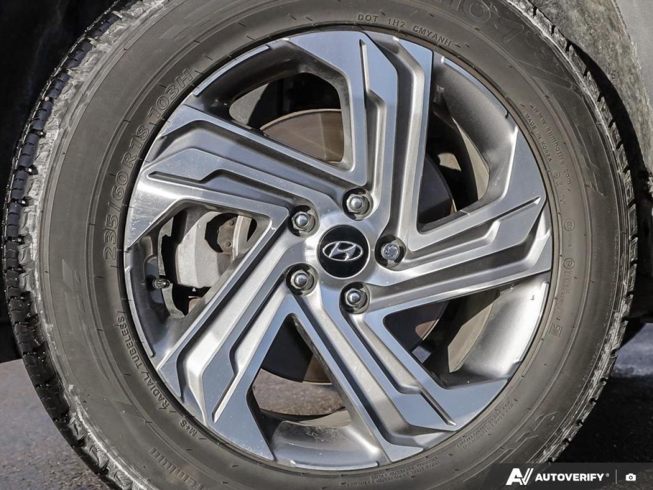 2023 Hyundai Santa Fe Preferred w/Trend Package 4dr All-Wheel Drive Photo