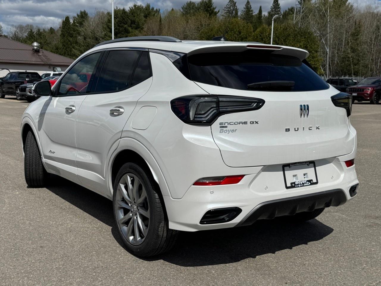 2025 Buick Encore GX Avenir AWD Photo