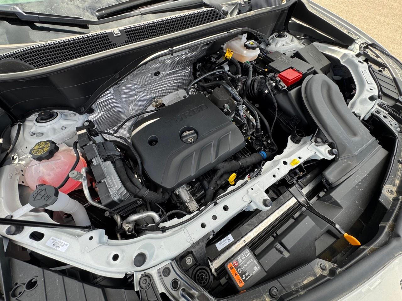 2025 Buick Encore GX Avenir AWD Photo