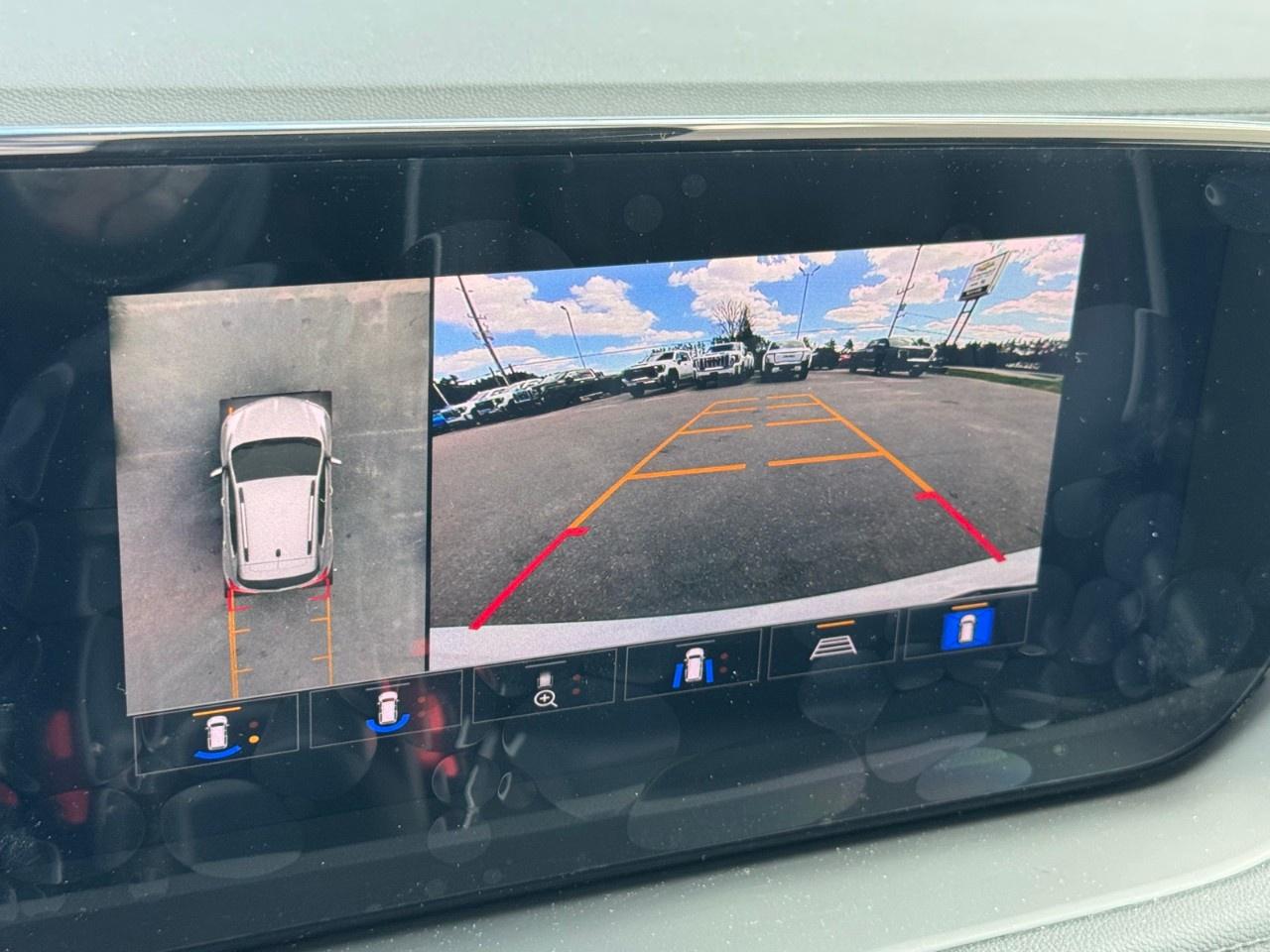 2025 Buick Encore GX Avenir AWD Photo