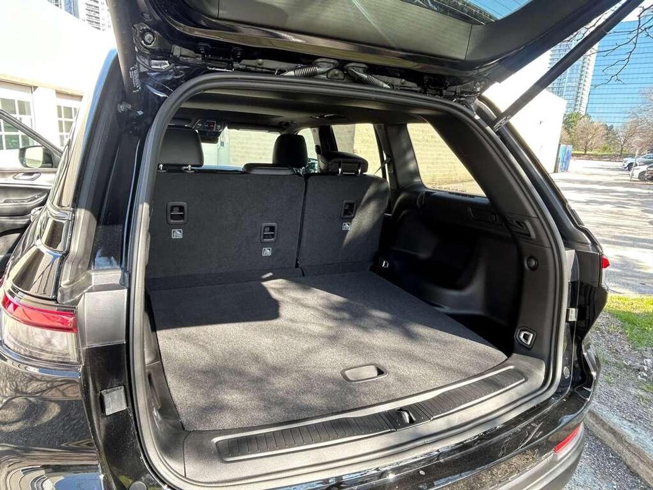 2026 Jeep Grand Cherokee Base 4dr 4x4 Photo