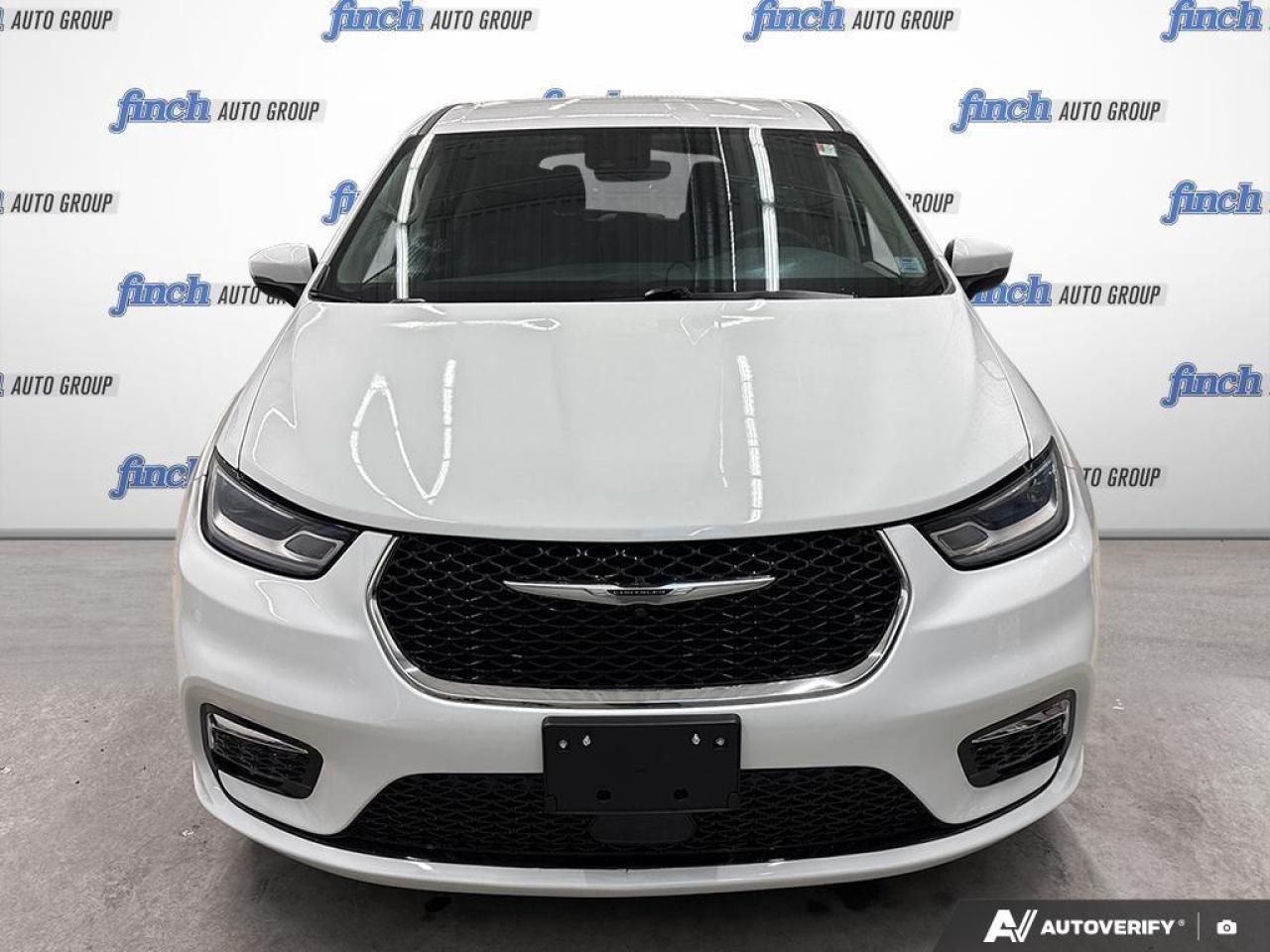 2023 Chrysler Pacifica Touring-L Front-Wheel Drive Passenger Van Photo