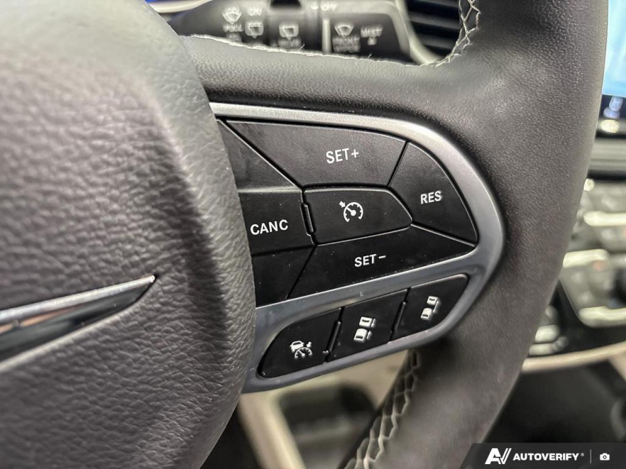 2023 Chrysler Pacifica Touring-L Front-Wheel Drive Passenger Van Photo