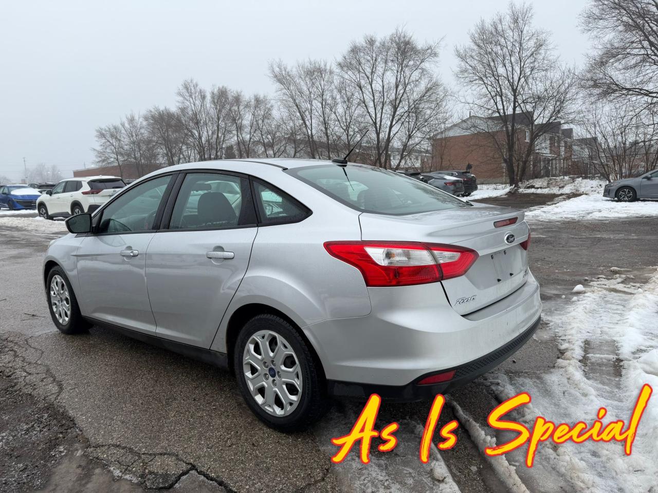 2012 Ford Focus SE 4DR SEDAN Photo