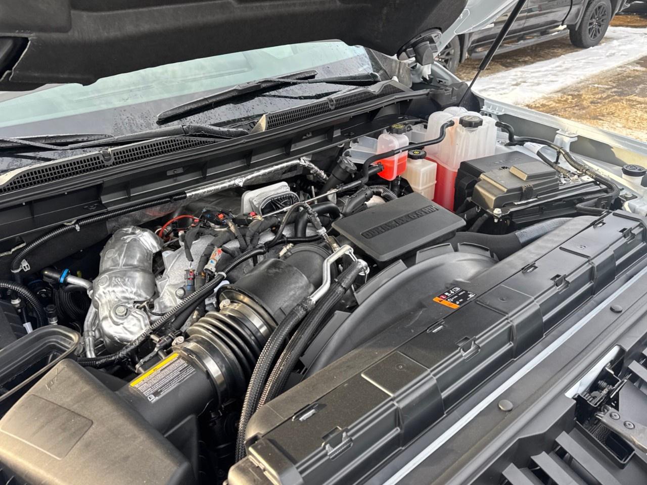 2026 GMC Sierra 3500HD 4WD Crew Cab Standard Box Denali Ultimate Photo