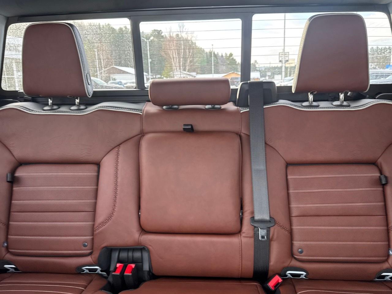 2026 GMC Sierra 3500HD 4WD Crew Cab Standard Box Denali Ultimate Photo