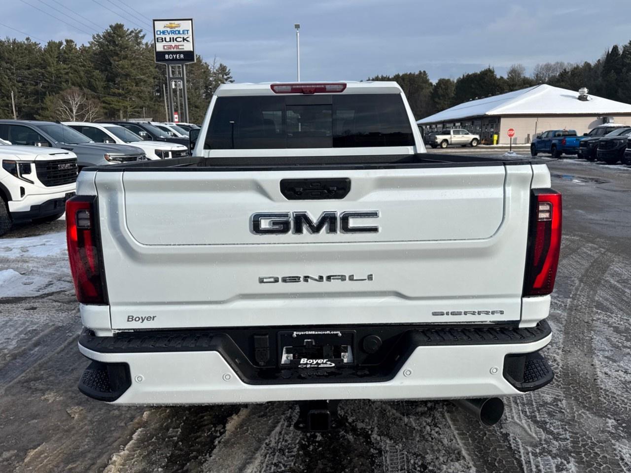 2026 GMC Sierra 3500HD 4WD Crew Cab Standard Box Denali Ultimate Photo