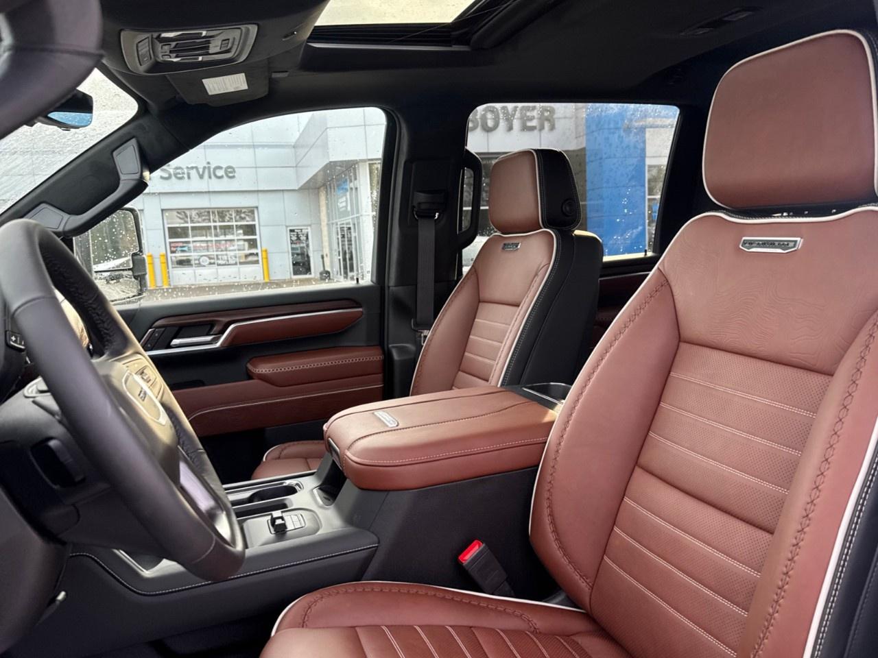 2026 GMC Sierra 3500HD 4WD Crew Cab Standard Box Denali Ultimate Photo