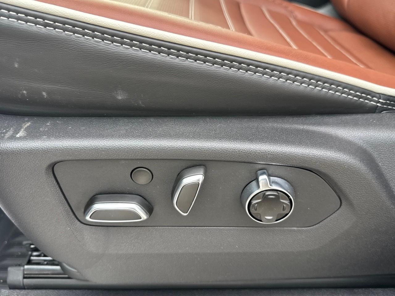 2026 GMC Sierra 3500HD 4WD Crew Cab Standard Box Denali Ultimate Photo