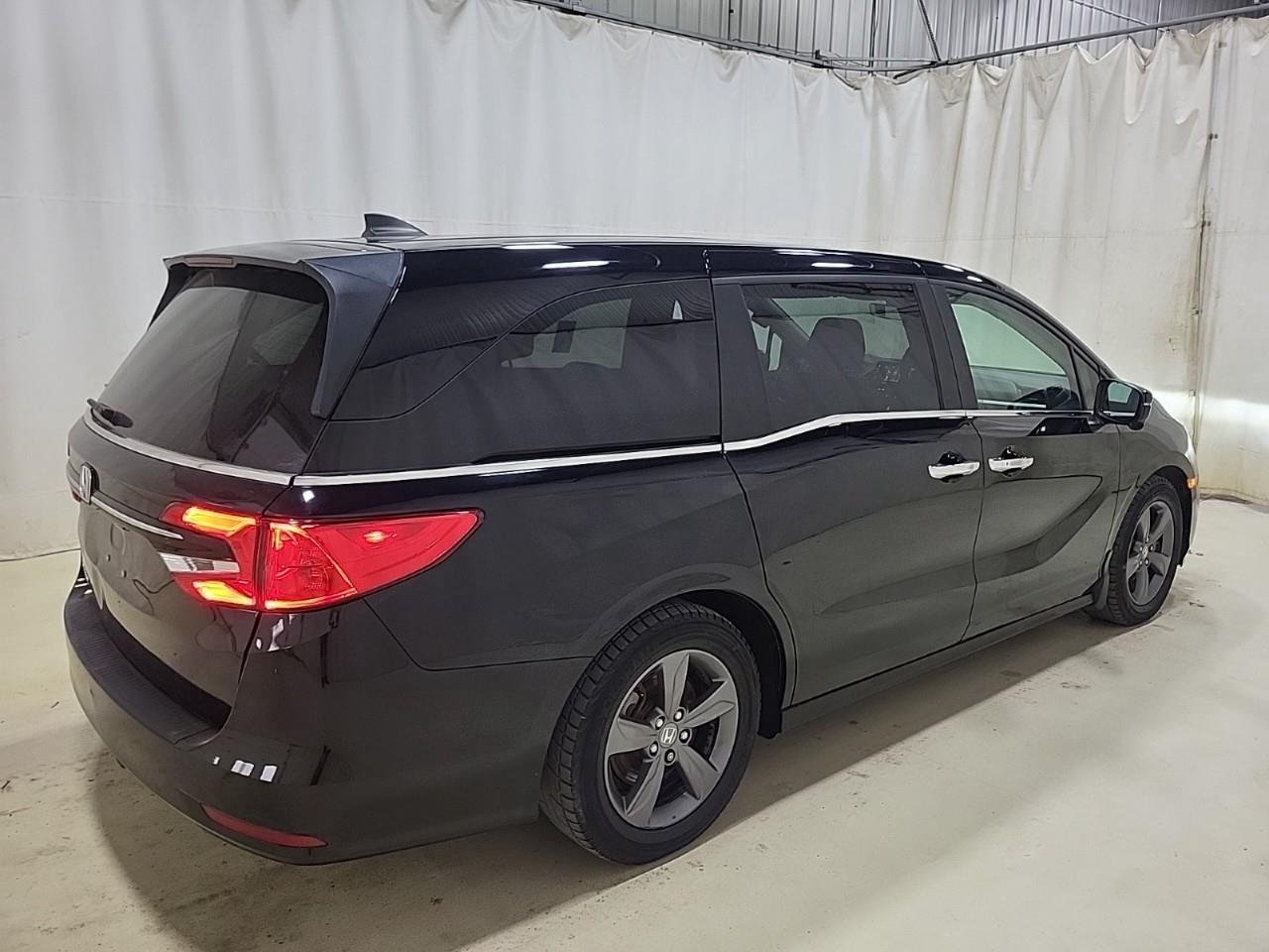 2022 Honda Odyssey EX-RES Passenger Van Photo