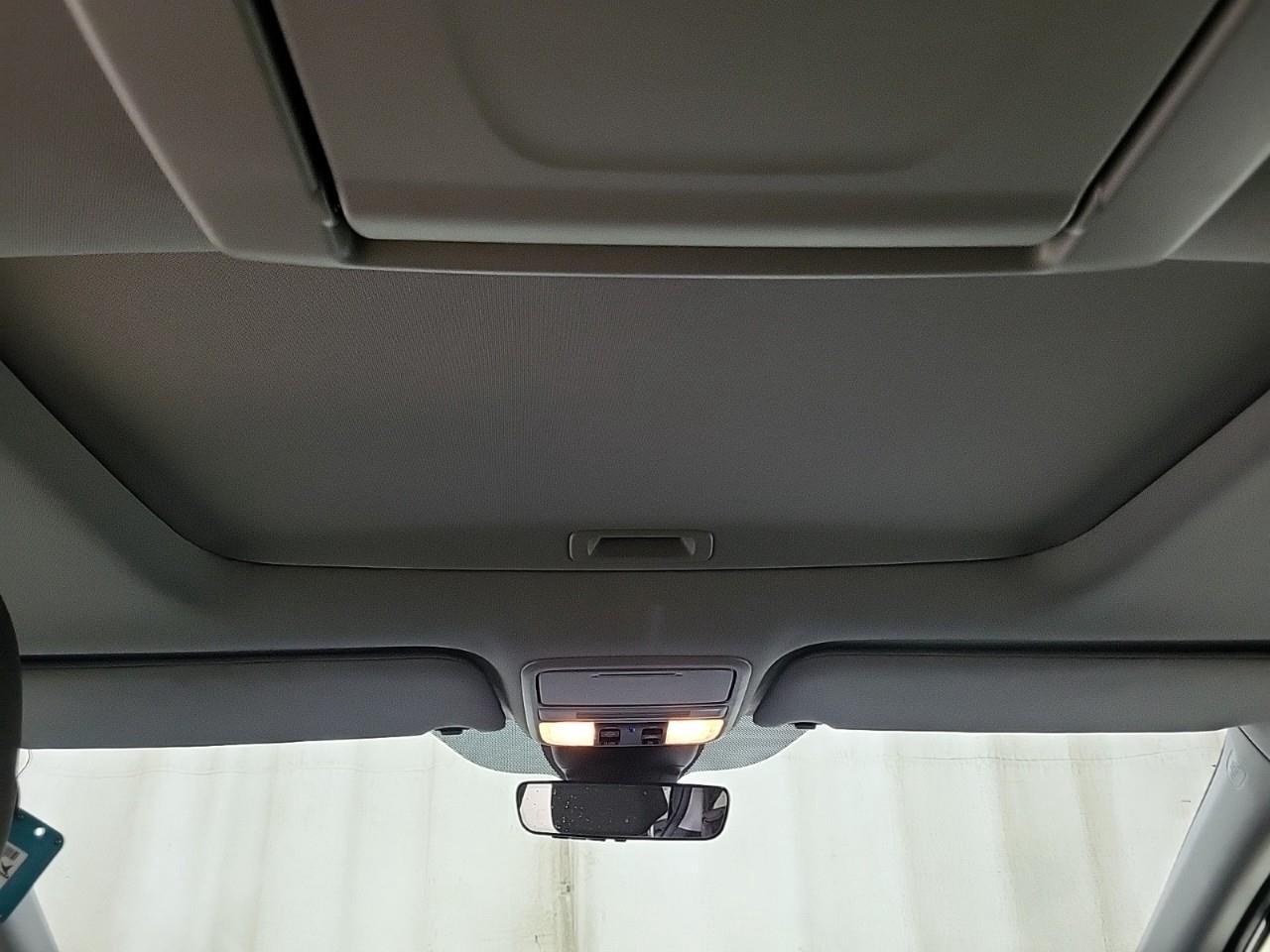 2022 Honda Odyssey EX-RES Passenger Van Photo