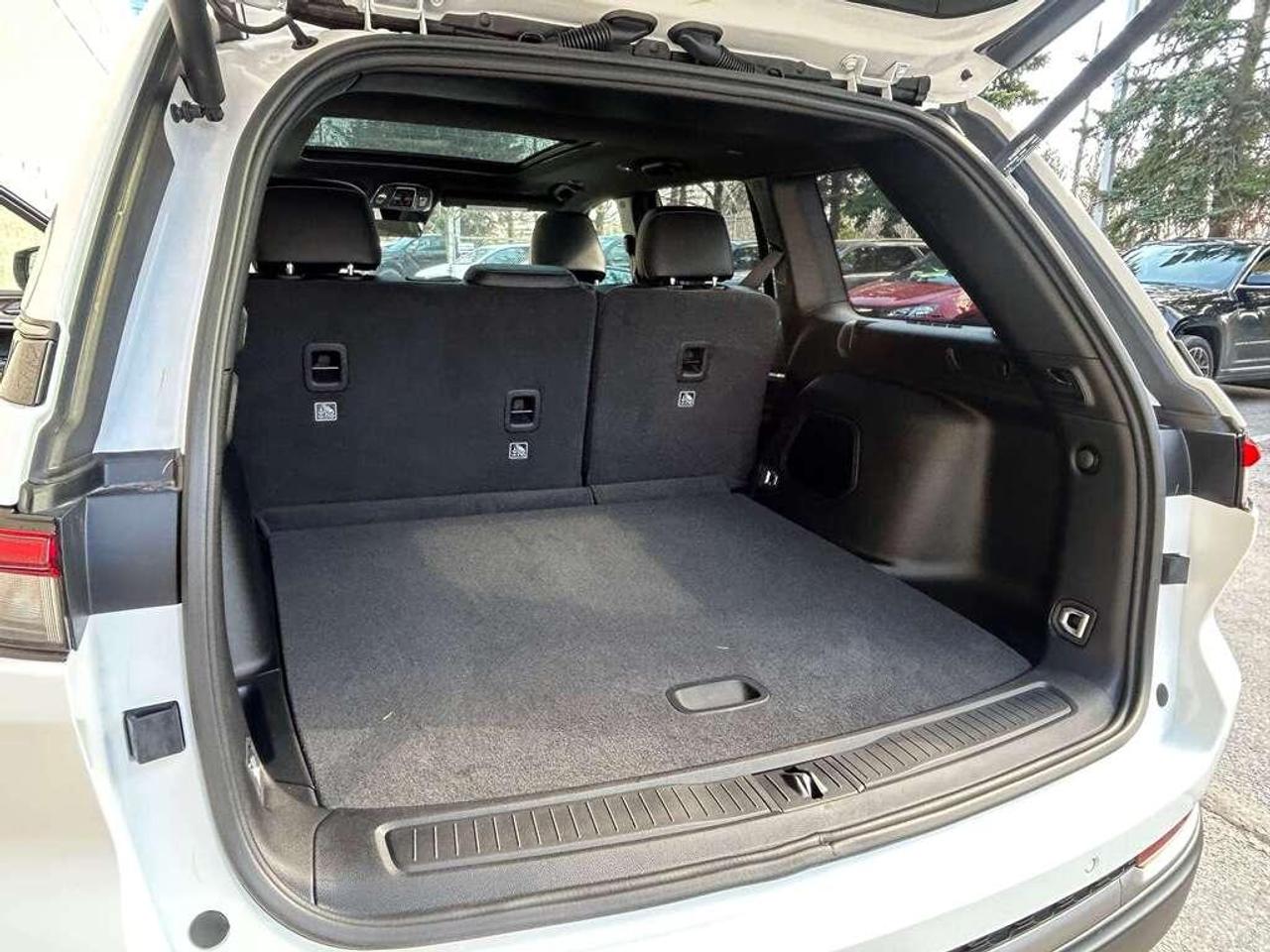 2026 Jeep Grand Cherokee Base 4dr 4x4 Photo