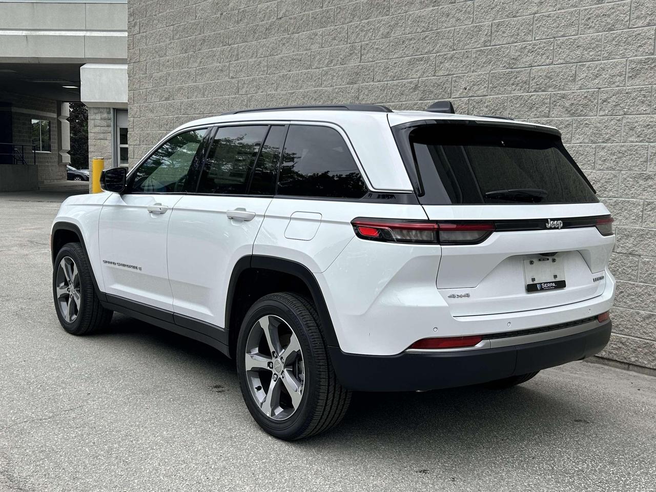 2026 Jeep Grand Cherokee Base 4dr 4x4 Photo