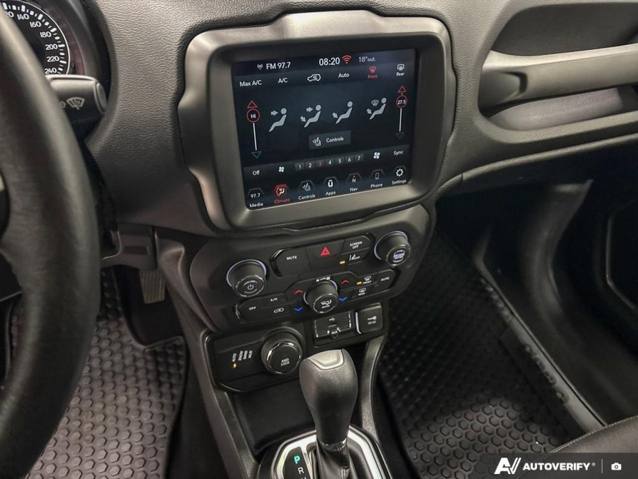 2023 Jeep Renegade North 4dr 4x4 Photo