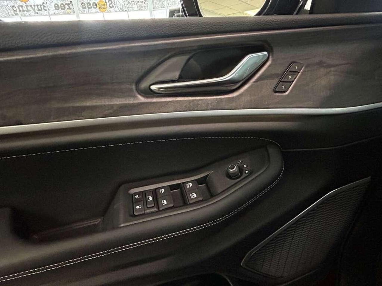 2026 Jeep Grand Cherokee Base 4dr 4x4 Photo