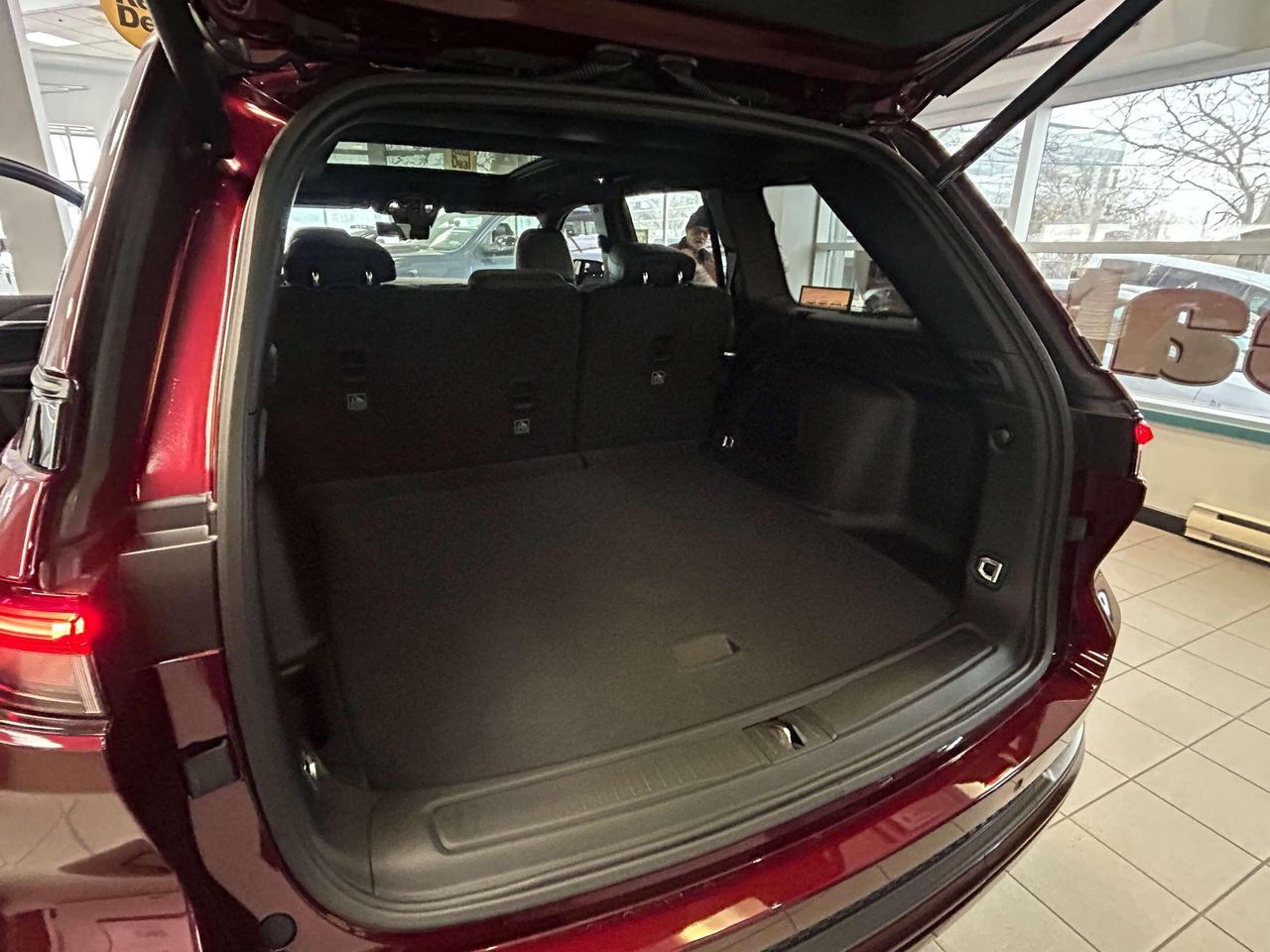 2026 Jeep Grand Cherokee Base 4dr 4x4 Photo