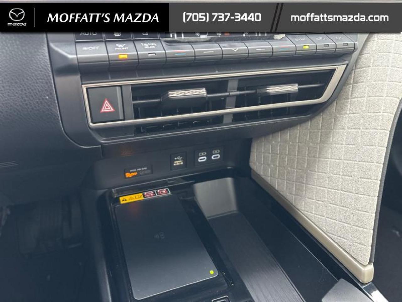 2025 Toyota Camry XLE Photo