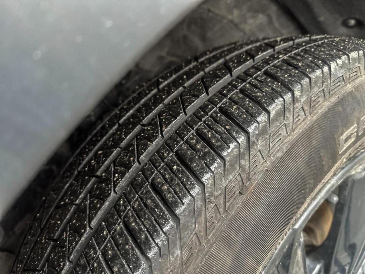 2024 Honda CR-V Hybrid Touring Photo