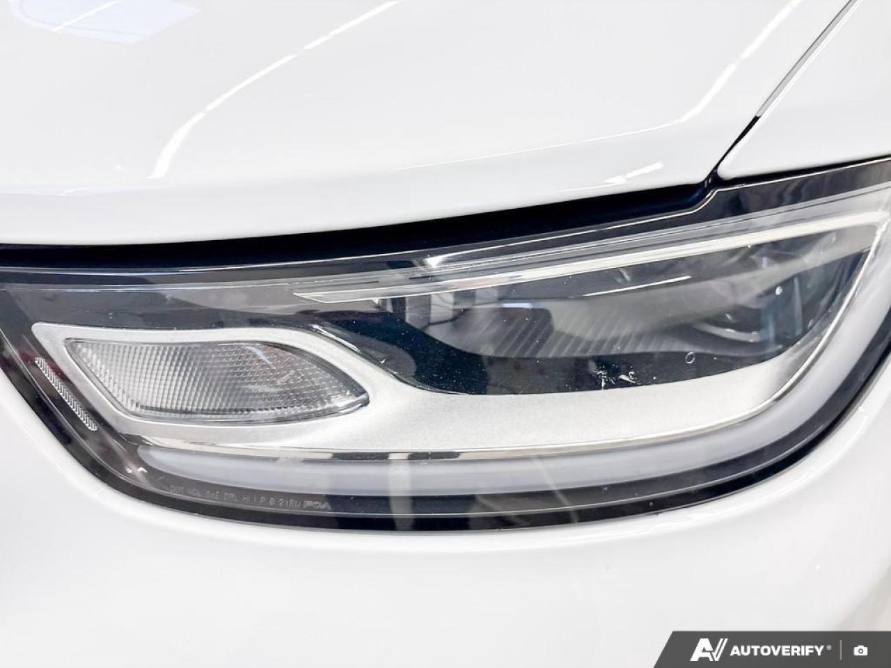 2022 Chrysler Pacifica Touring Front-Wheel Drive Passenger Van Photo