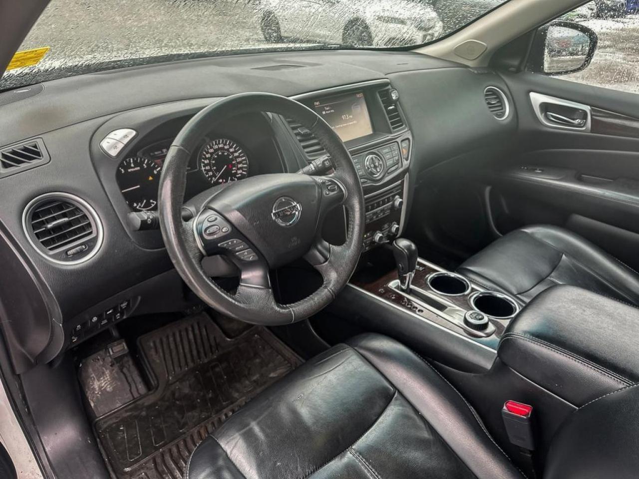 2016 Nissan Pathfinder  Photo