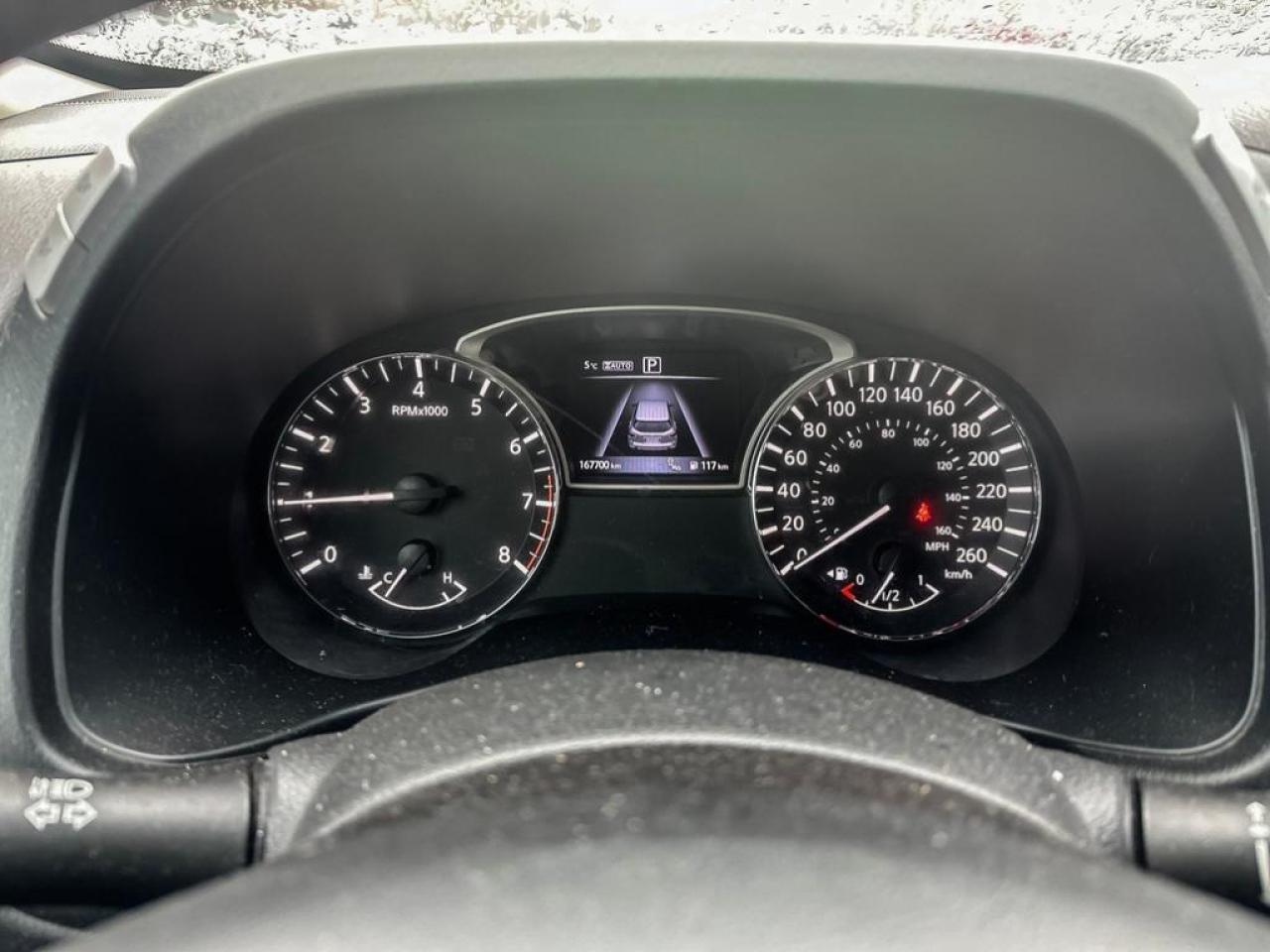 2016 Nissan Pathfinder  Photo