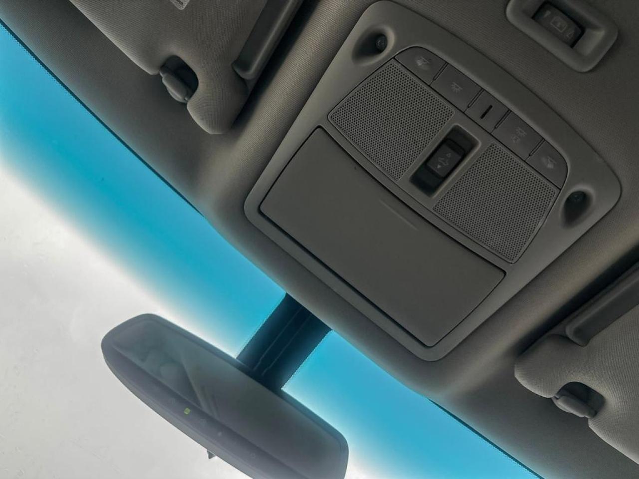 2016 Nissan Pathfinder  Photo