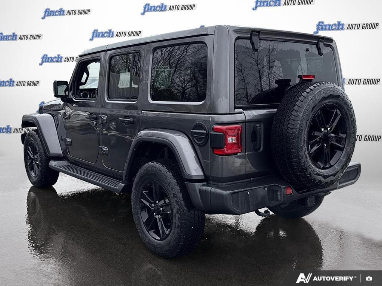 2022 Jeep WRANGLER UNLIMITED Sahara 4dr 4x4 Photo