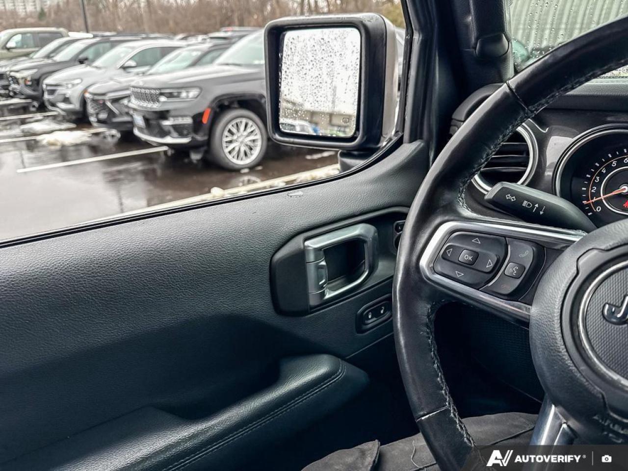 2022 Jeep WRANGLER UNLIMITED Sahara 4dr 4x4 Photo