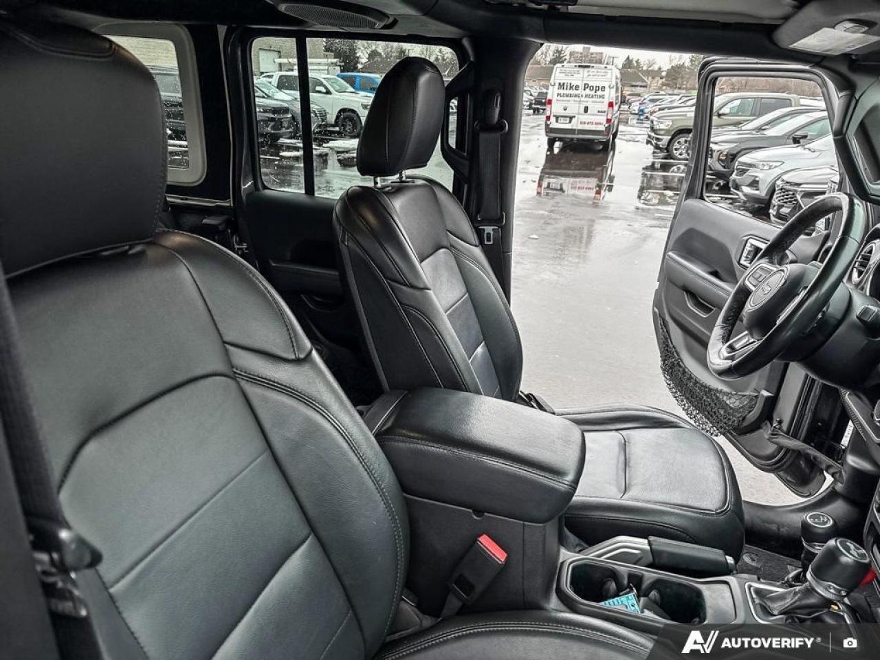 2022 Jeep WRANGLER UNLIMITED Sahara 4dr 4x4 Photo