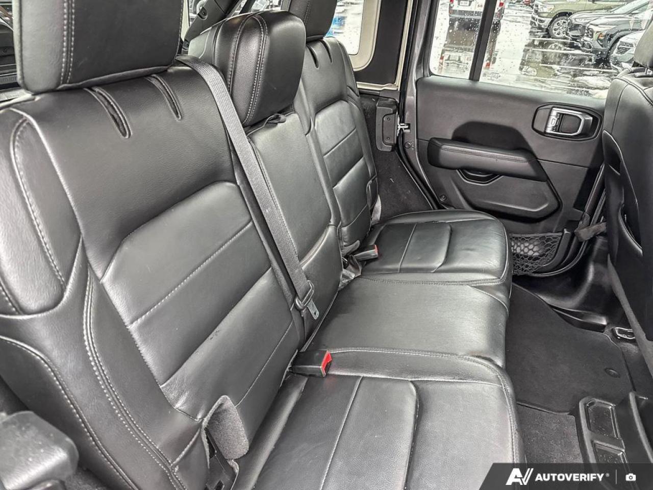 2022 Jeep WRANGLER UNLIMITED Sahara 4dr 4x4 Photo