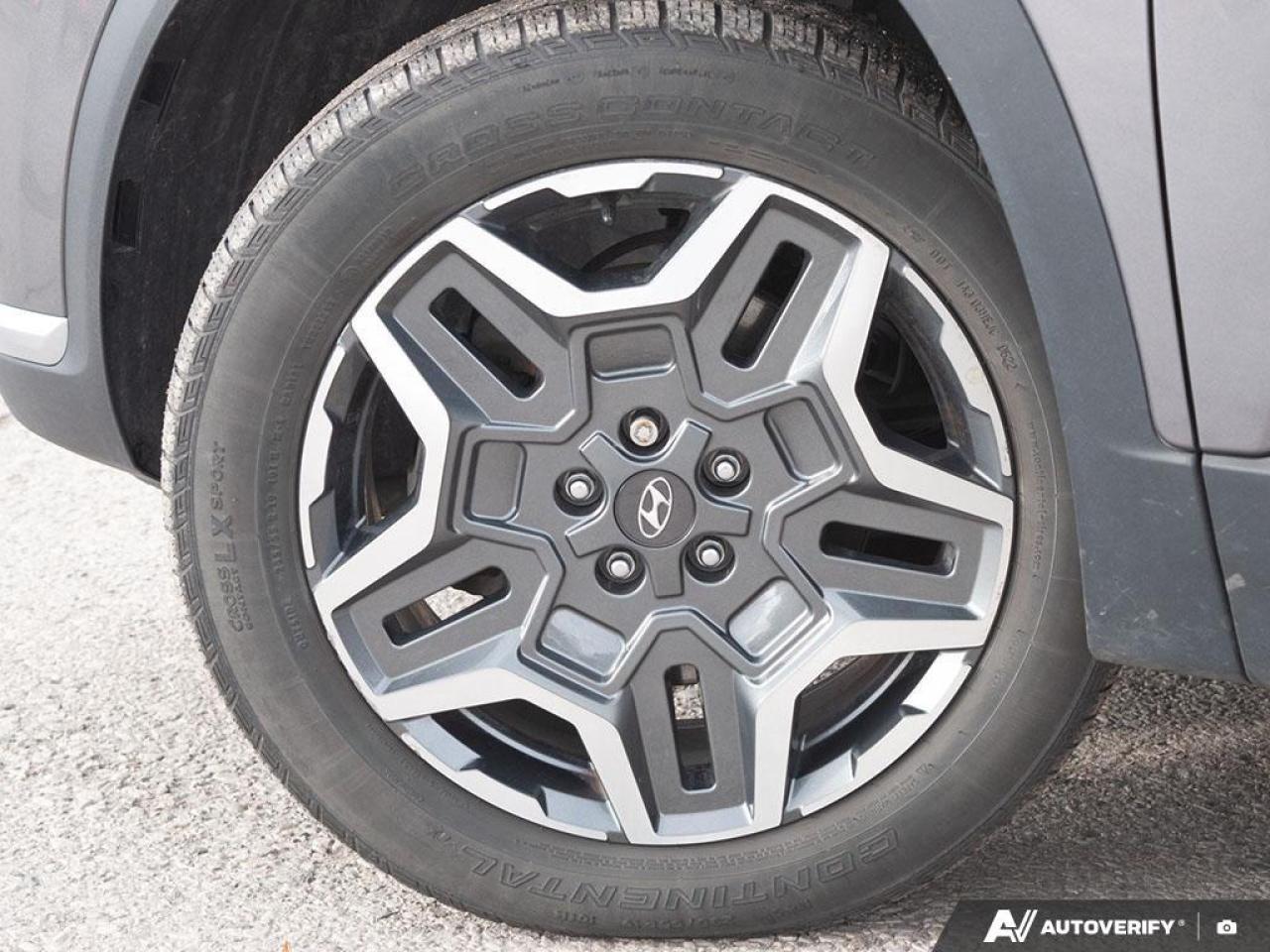 2022 Hyundai Santa Fe HEV Luxury 4dr All-Wheel Drive Photo