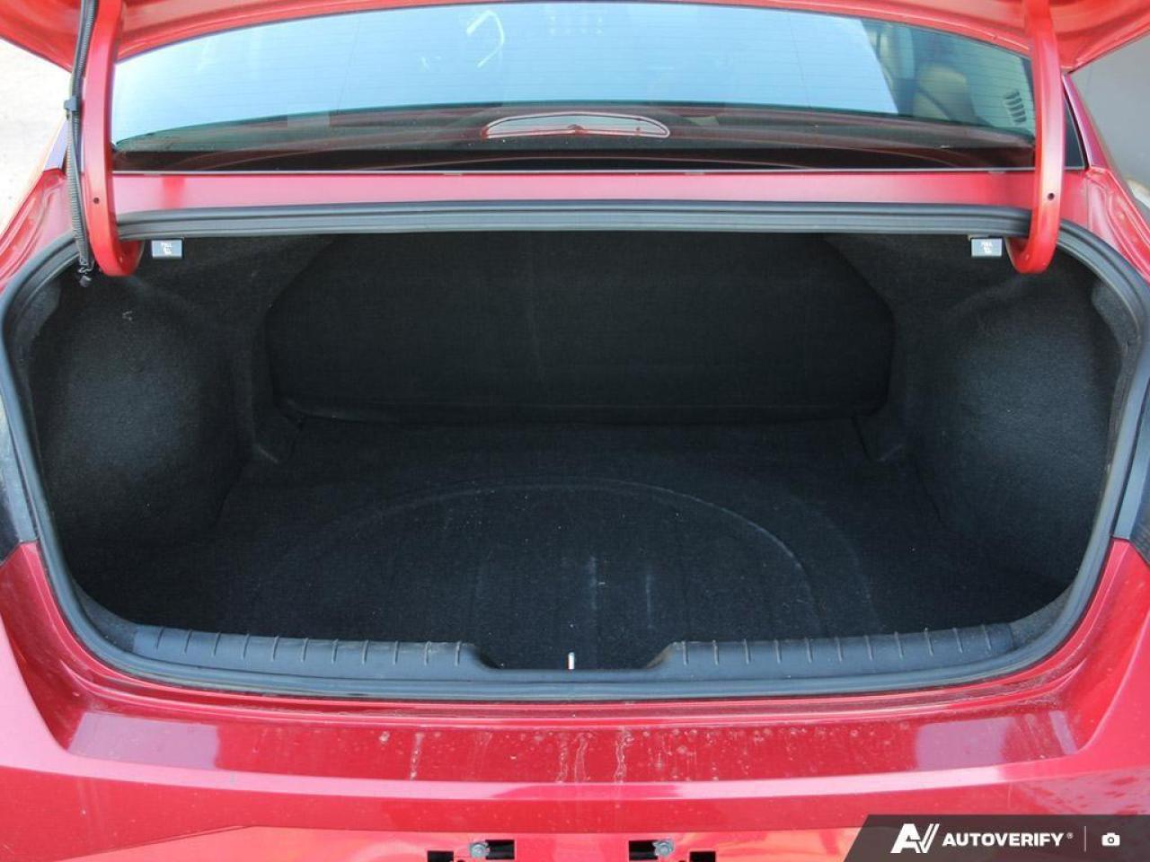 2021 Hyundai Elantra Preferred w/Sun & Tech Pkg 4dr Sedan Photo