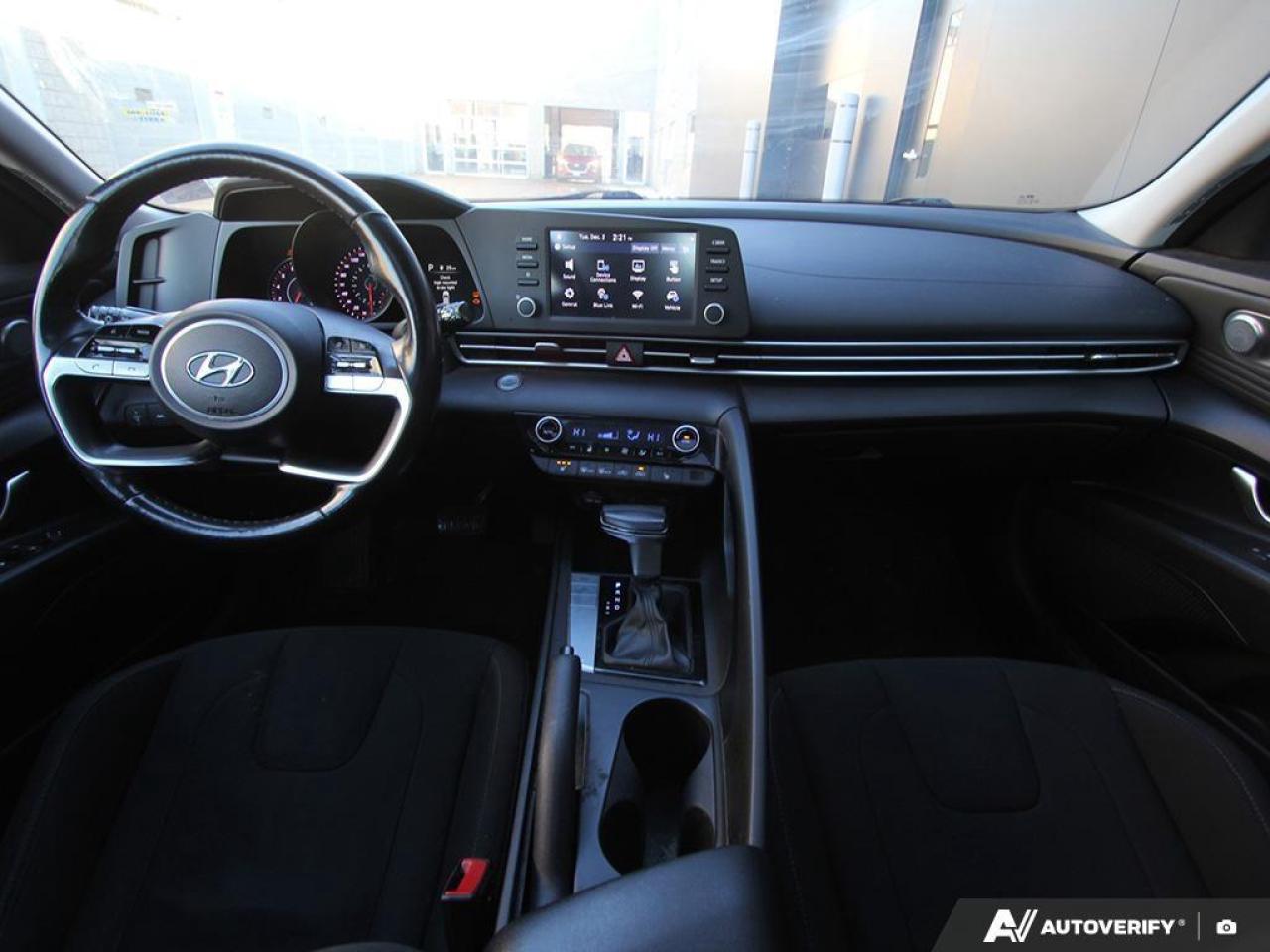 2021 Hyundai Elantra Preferred w/Sun & Tech Pkg 4dr Sedan Photo