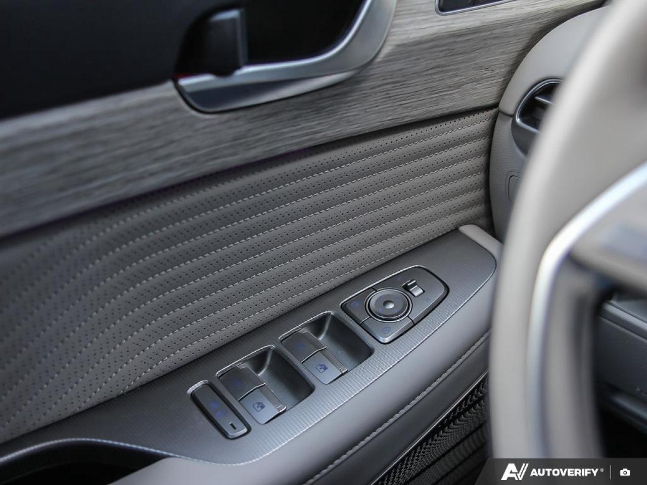 2025 Hyundai PALISADE Ultimate Calligraphy 4dr All-Wheel Drive Photo