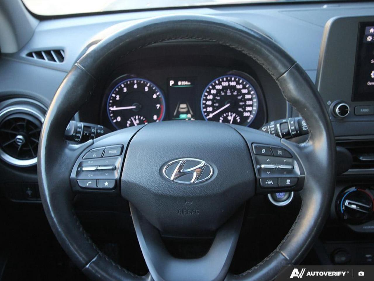 2022 Hyundai KONA 2.0L Preferred Sun & Leather Package 4dr All-Wheel Drive Photo