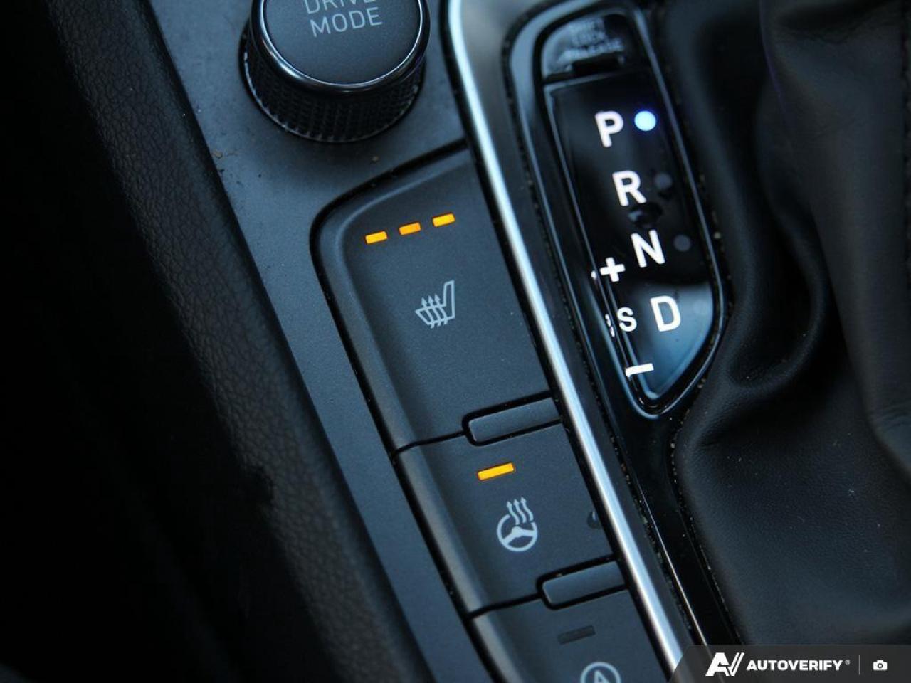 2022 Hyundai KONA 2.0L Preferred Sun & Leather Package 4dr All-Wheel Drive Photo