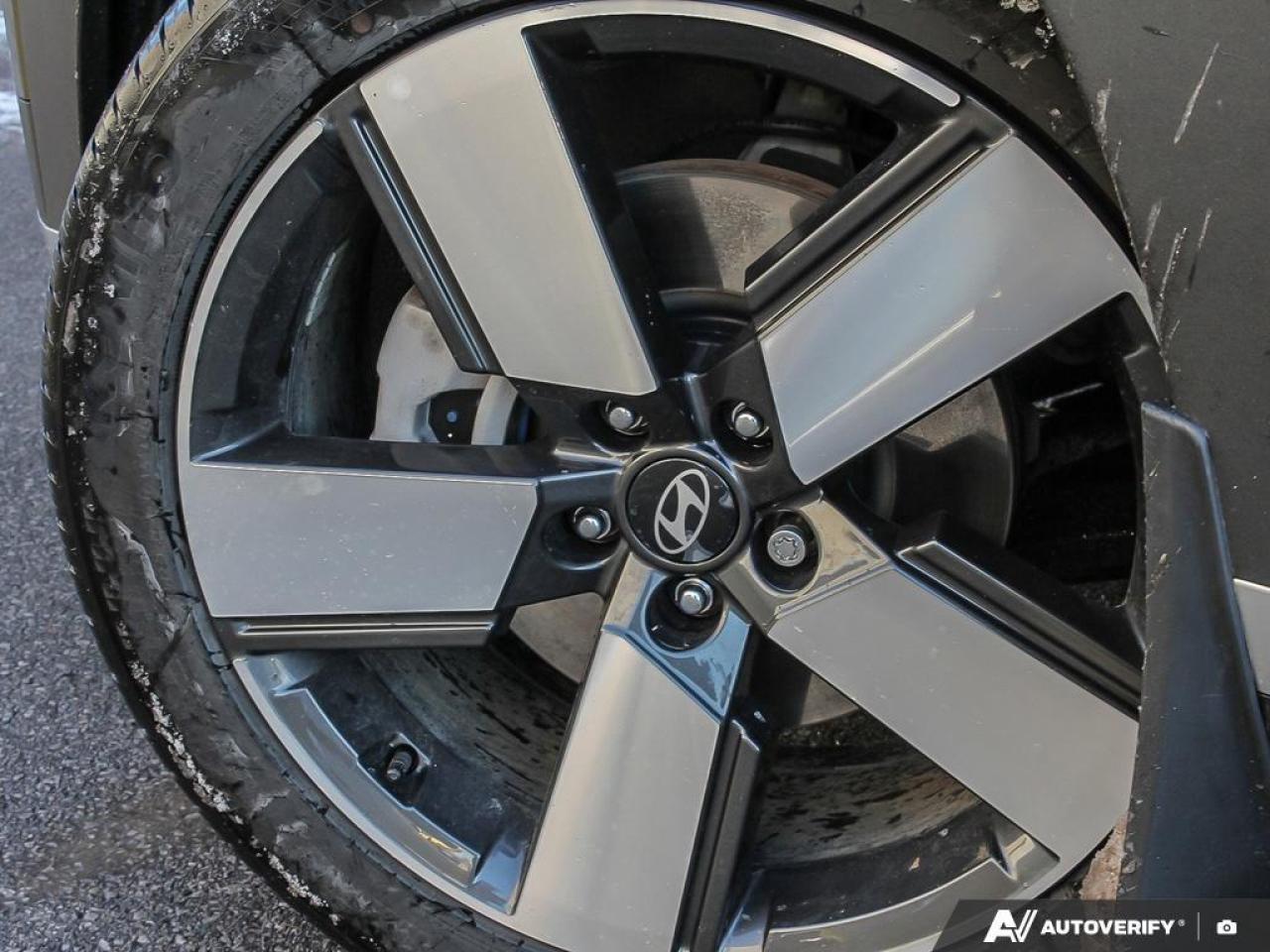 2024 Hyundai Santa Fe HEV Preferred w/Trend Package 4dr All-Wheel Drive Photo