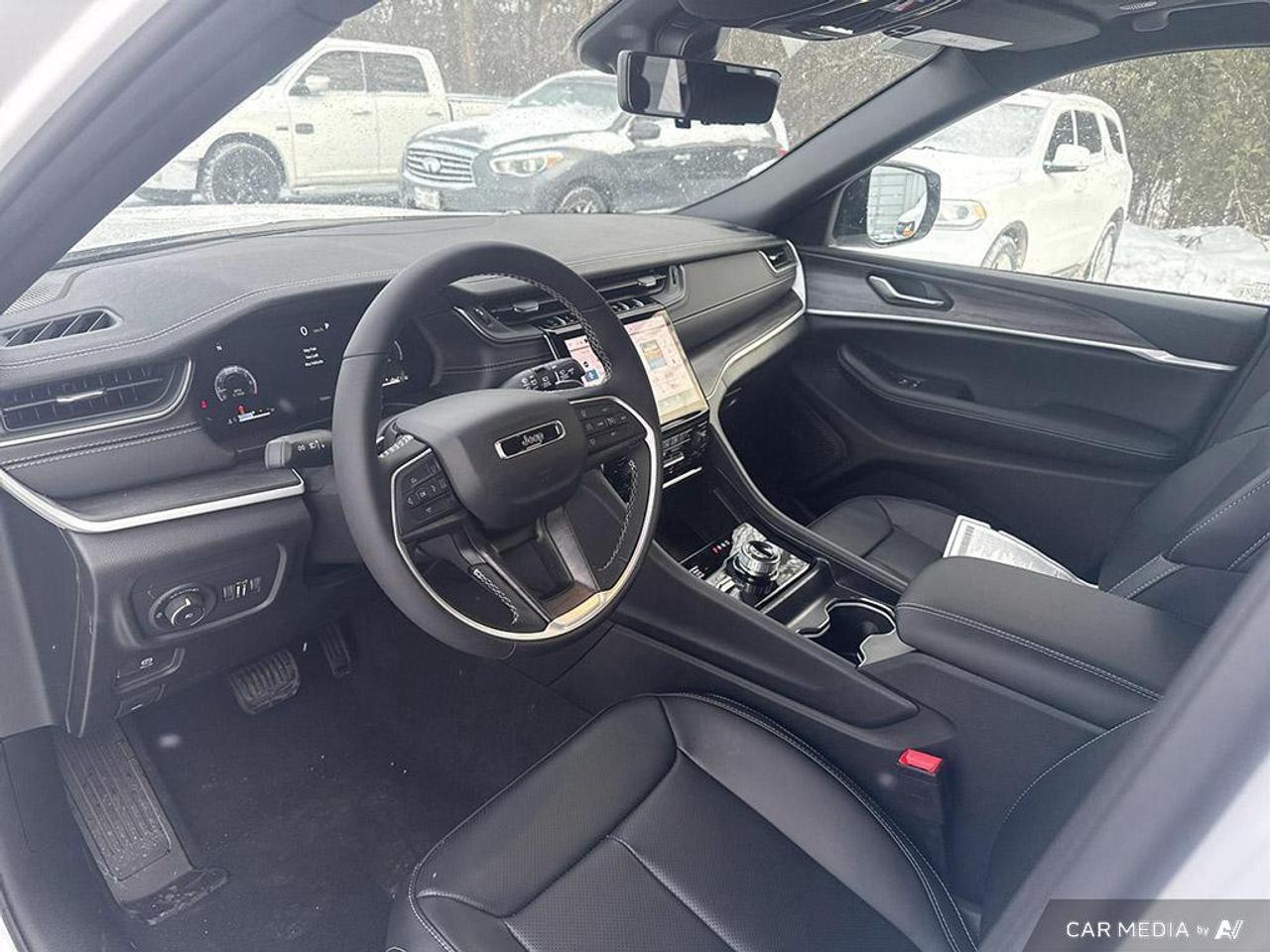 2025 Jeep Grand Cherokee Limited 4dr 4x4 Photo